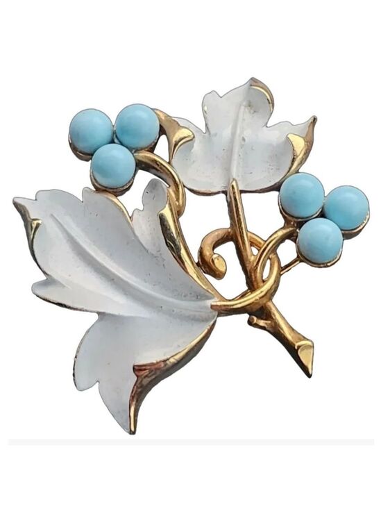Sarah Coventry Jewelry - 1967 Sarah Coventry White Enamel Blue Beaded Grapevine Brooch EUC 1 7/8×1 7/8"